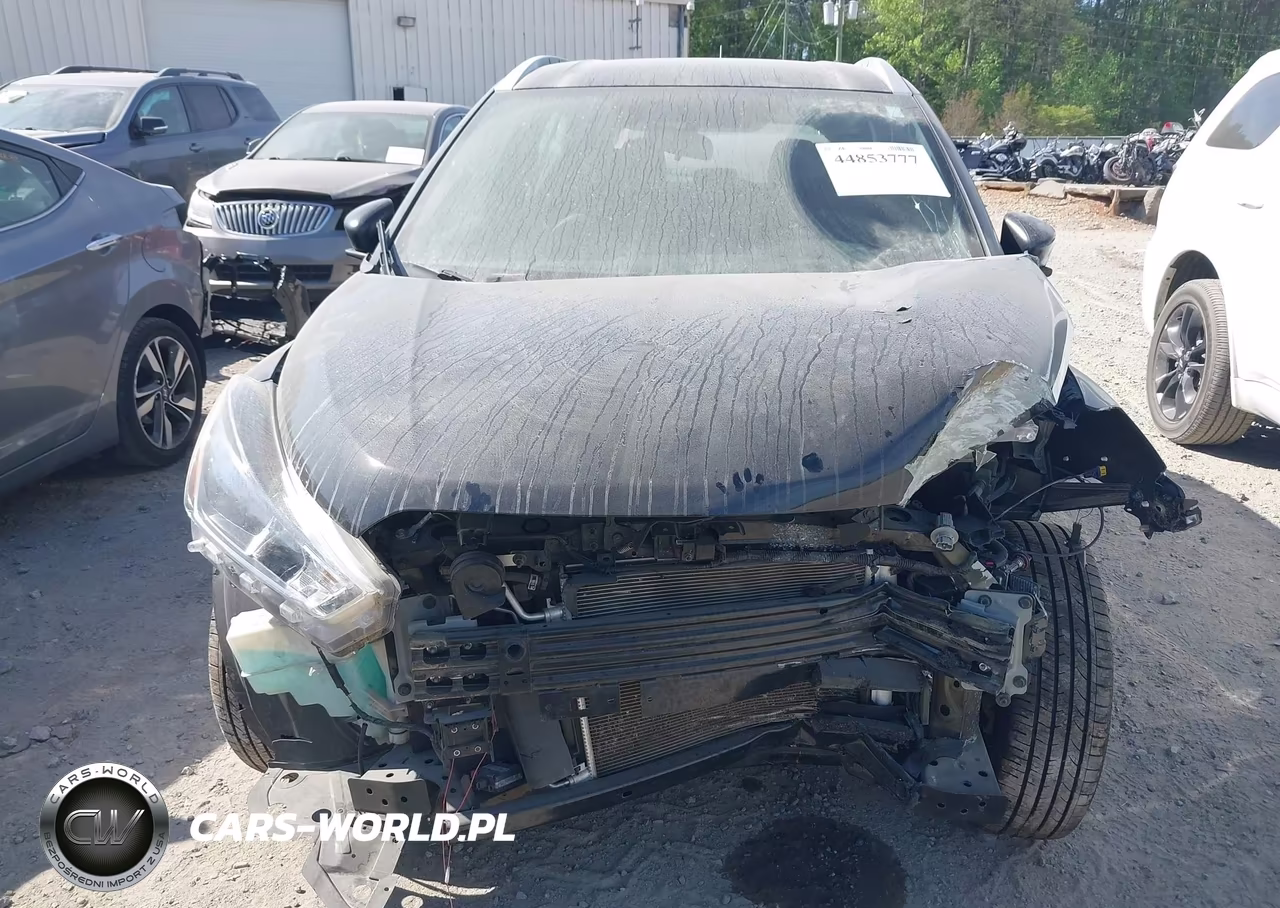 2019 Nissan Kicks S VIN:3N1CP5CU2KL533691 - 11