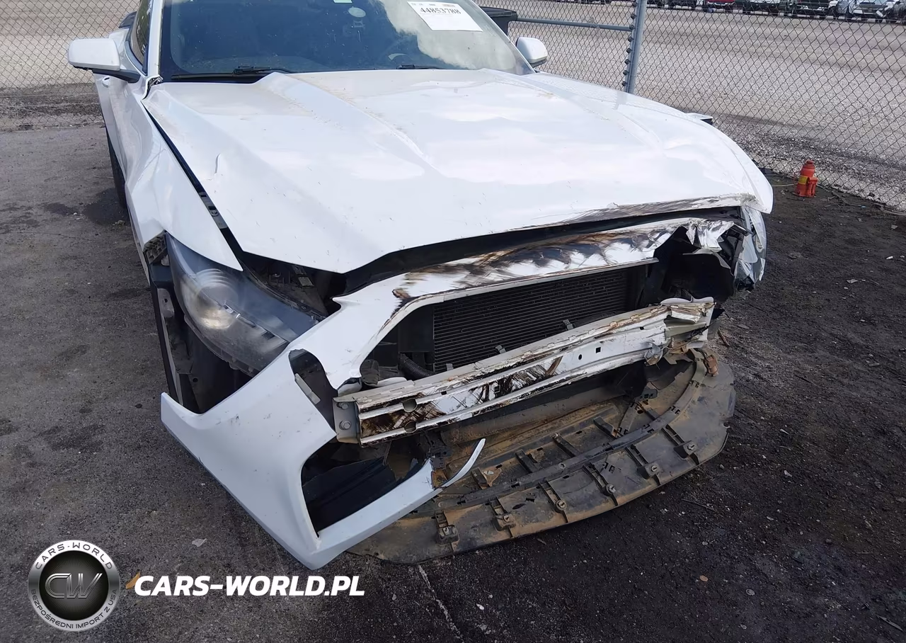 2017 Ford Mustang V6 VIN:1FA6P8AM8H5270023 - 6