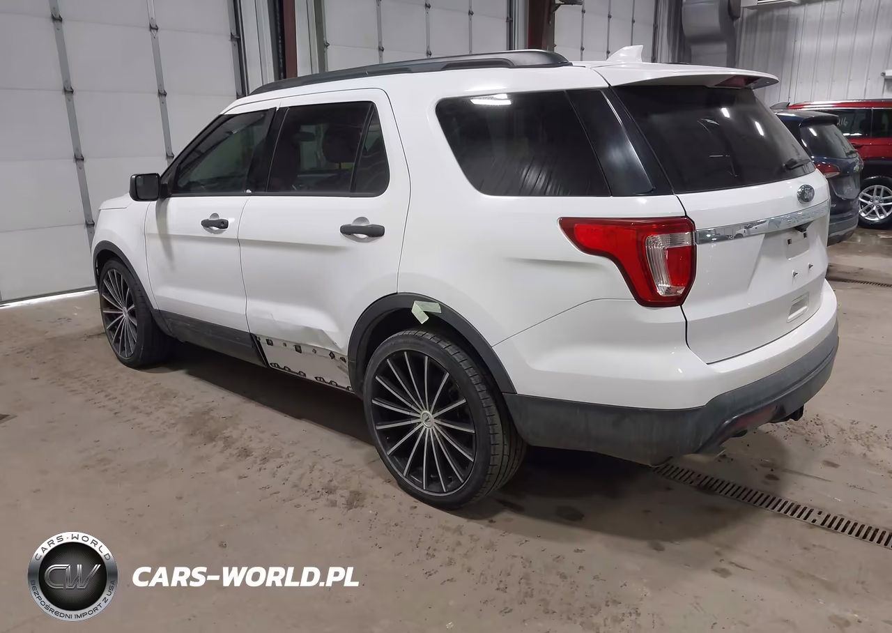 2017 Ford Explorer VIN:1FM5K7B84HGA93888 - 3
