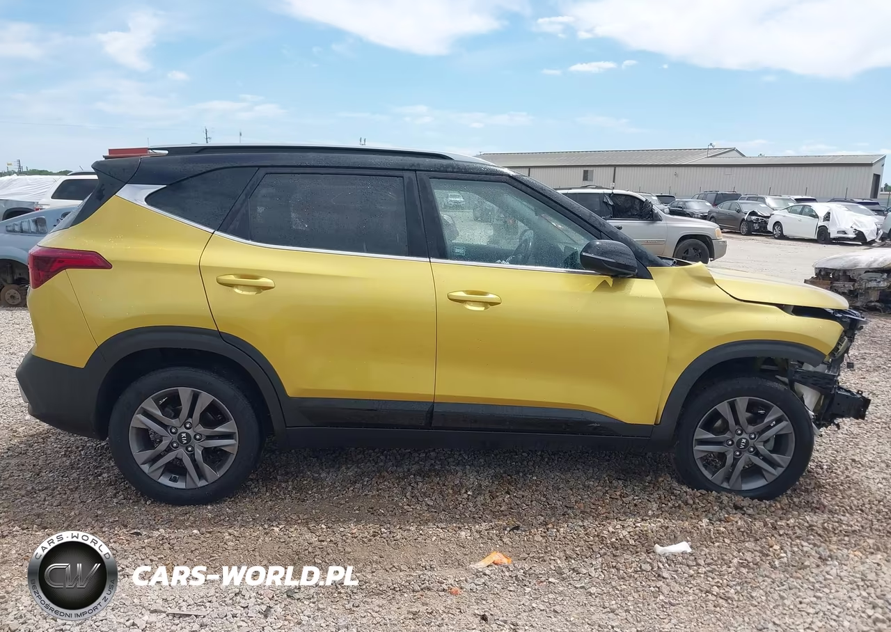 2021 Kia Seltos S VIN:KNDEU2AA8M7116749 - 13