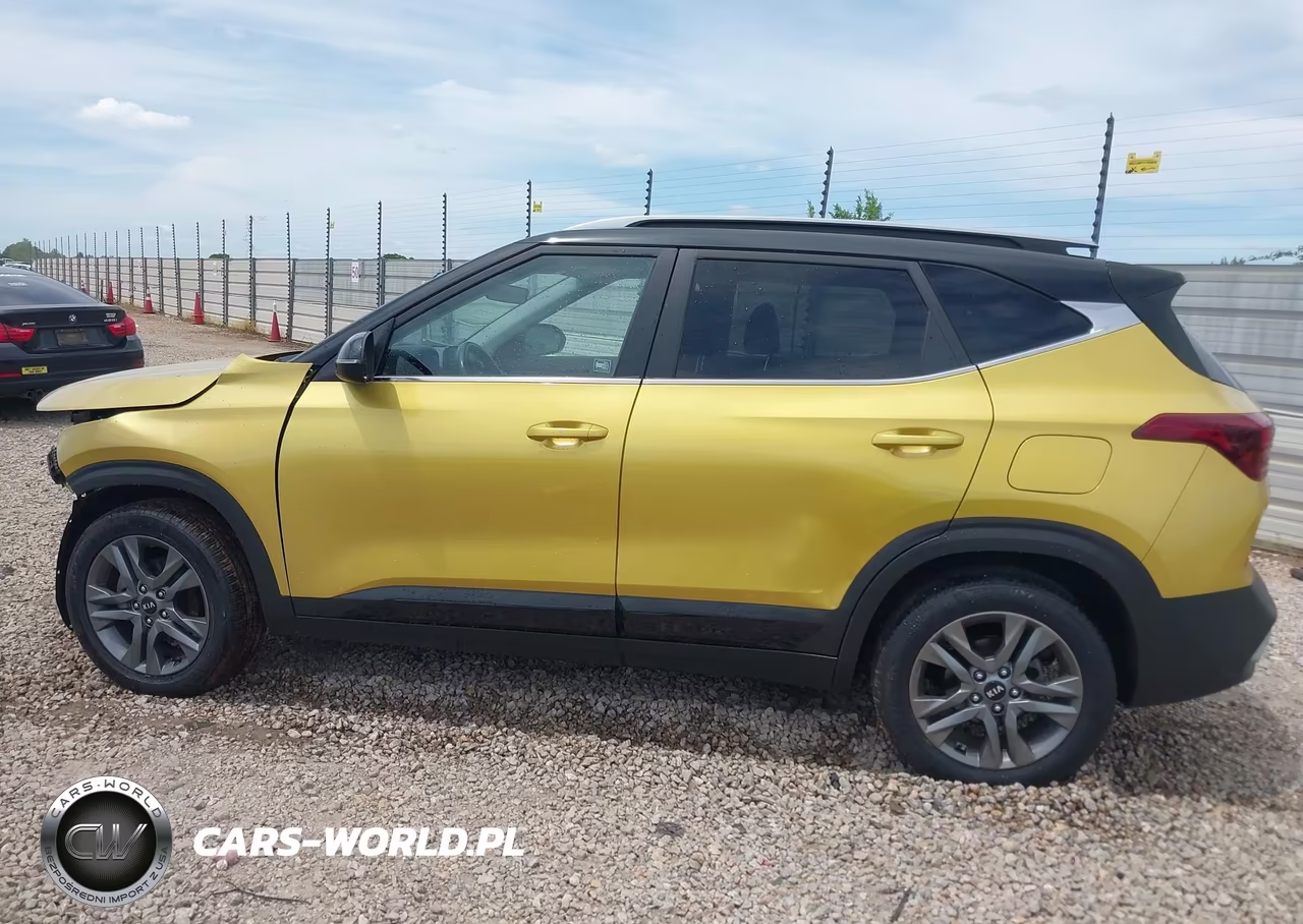 2021 Kia Seltos S VIN:KNDEU2AA8M7116749 - 14