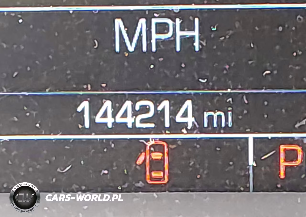 2018 Chevrolet Equinox Premier VIN:2GNAXNEX1J6106489 - 15