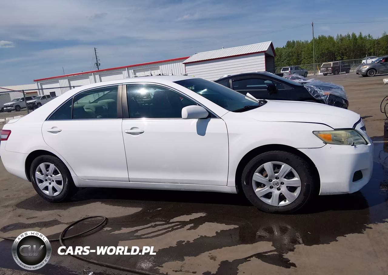2011 Toyota Camry Le VIN:4T1BF3EK1BU655892 - 13
