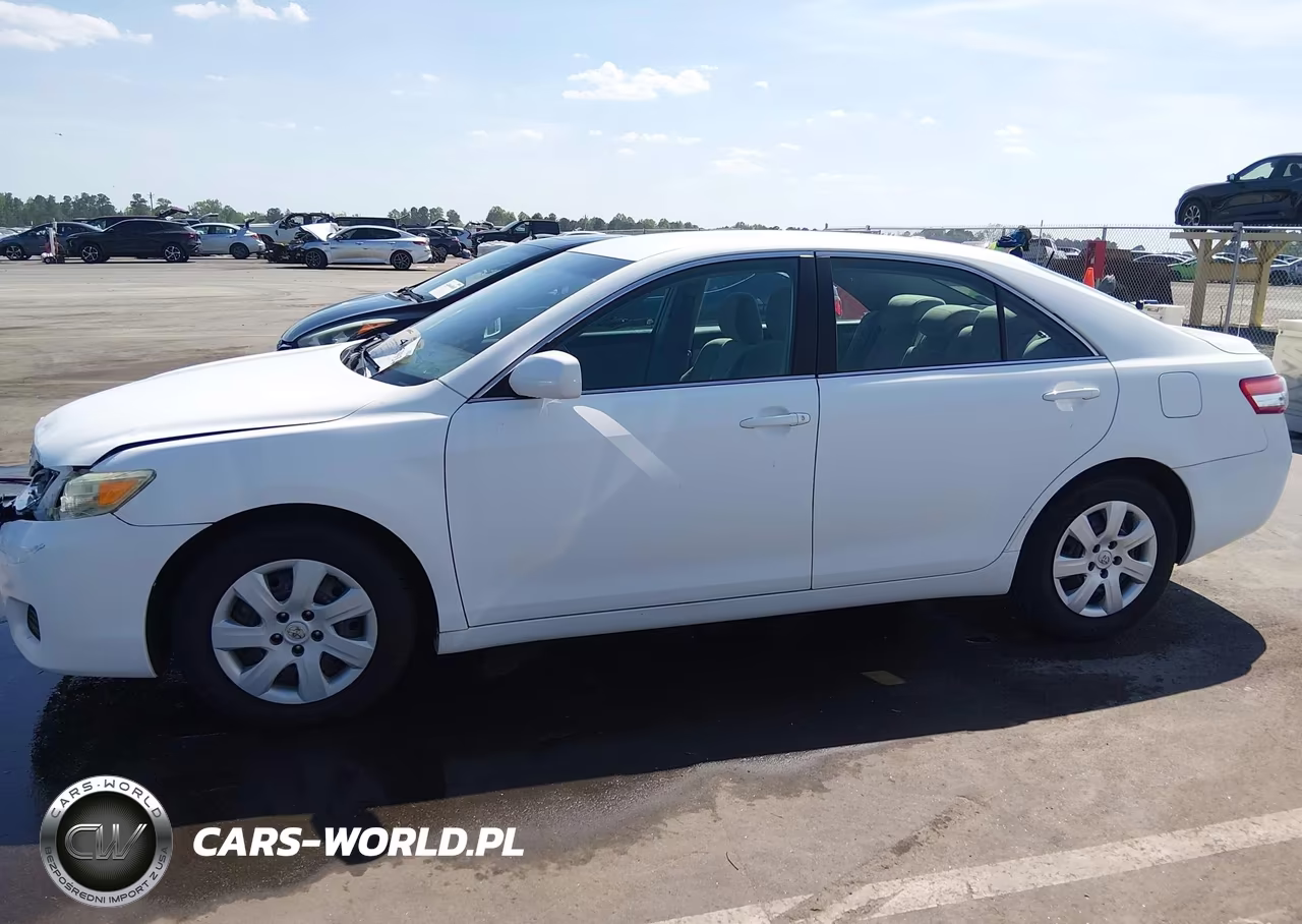 2011 Toyota Camry Le VIN:4T1BF3EK1BU655892 - 14