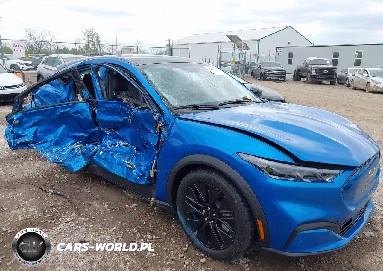 2025 Ford Mustang Mach-E Select VIN:3FMTK1S54SMA38915 - 19