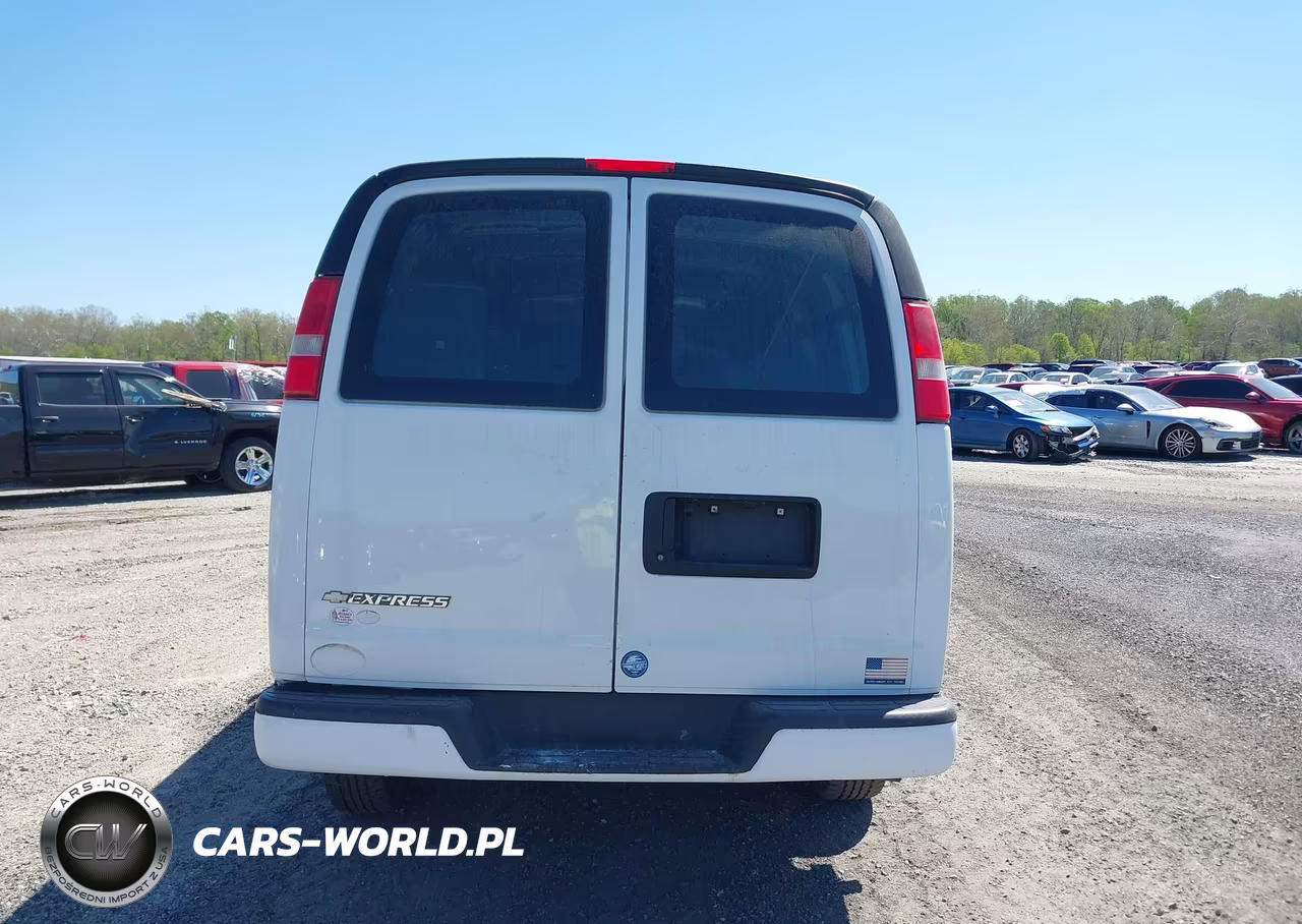 2017 Chevrolet Express 2500 Work Van VIN:1GCWGAFF8H1129844 - 16