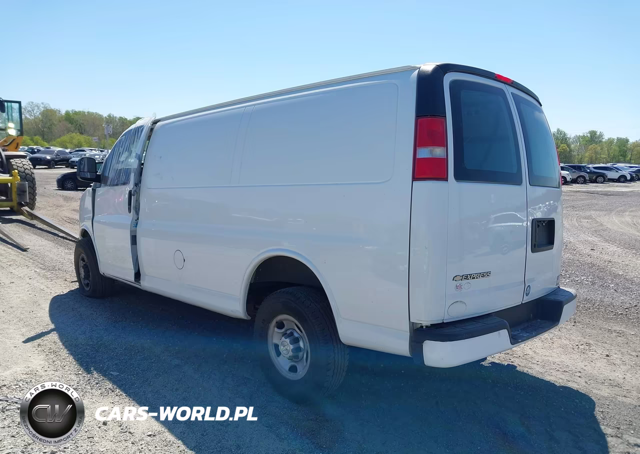 2017 Chevrolet Express 2500 Work Van VIN:1GCWGAFF8H1129844 - 3