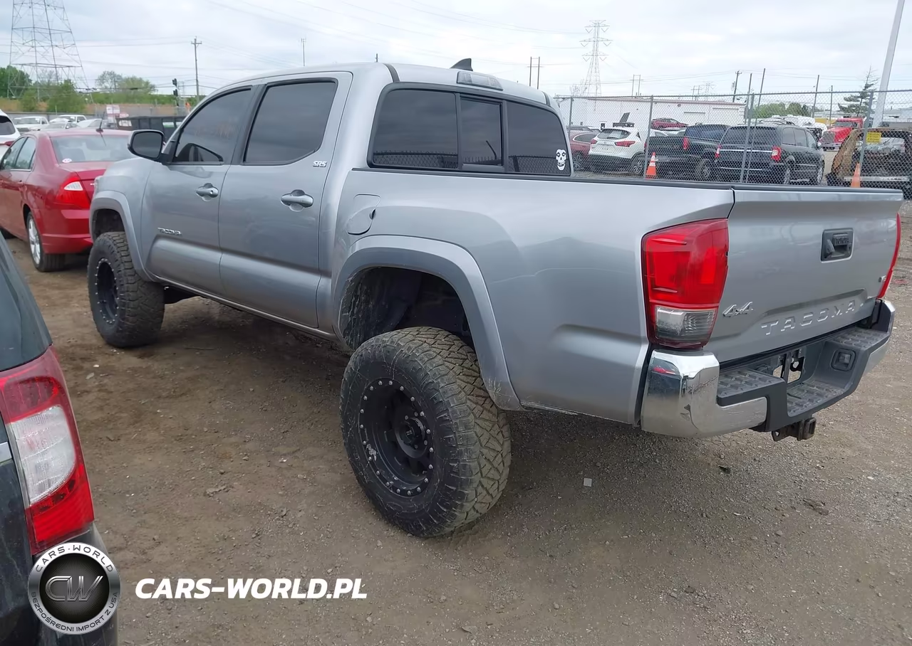 2016 Toyota Tacoma Sr5 V6 VIN:5TFCZ5ANXGX023149 - 3