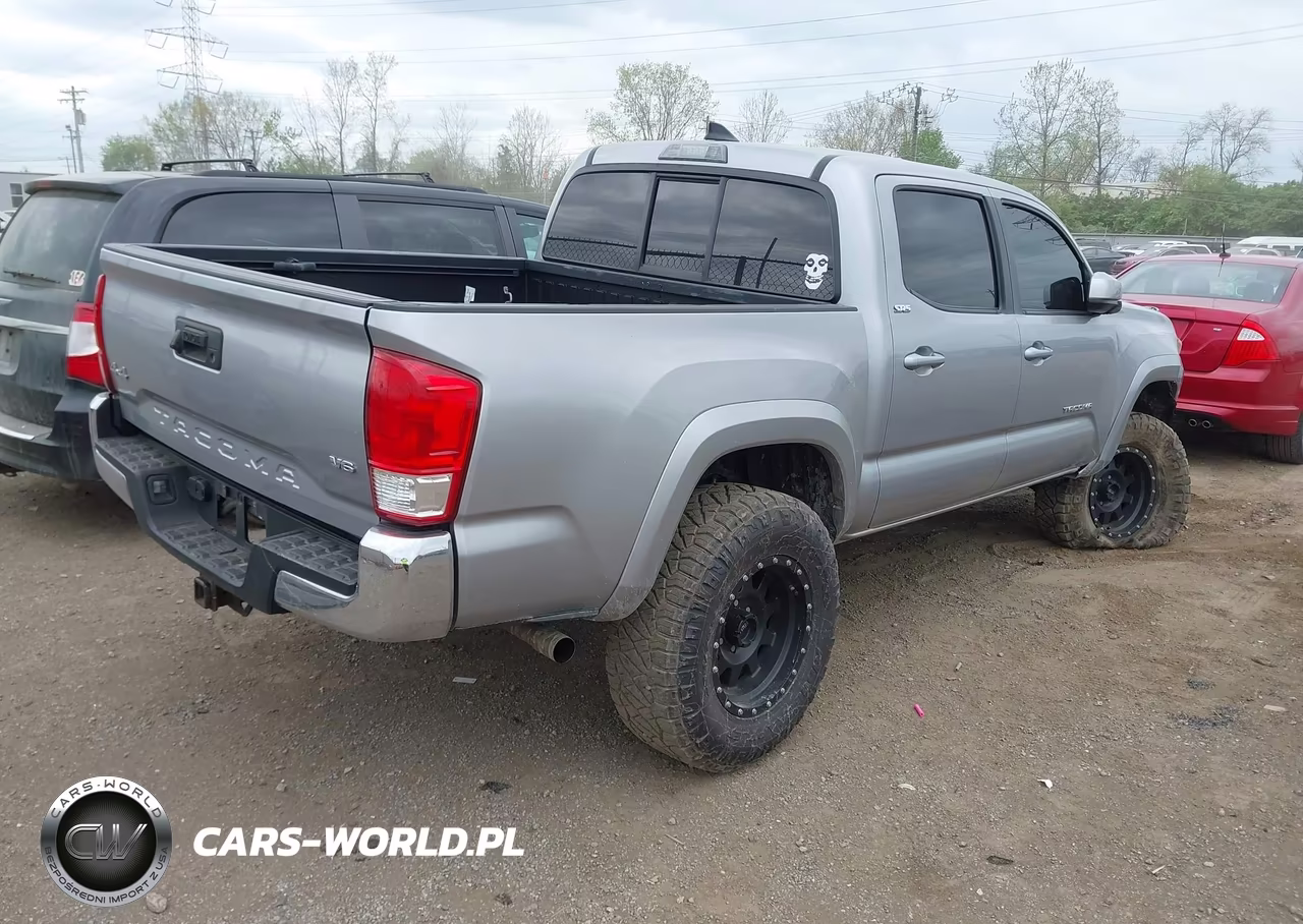 2016 Toyota Tacoma Sr5 V6 VIN:5TFCZ5ANXGX023149 - 4