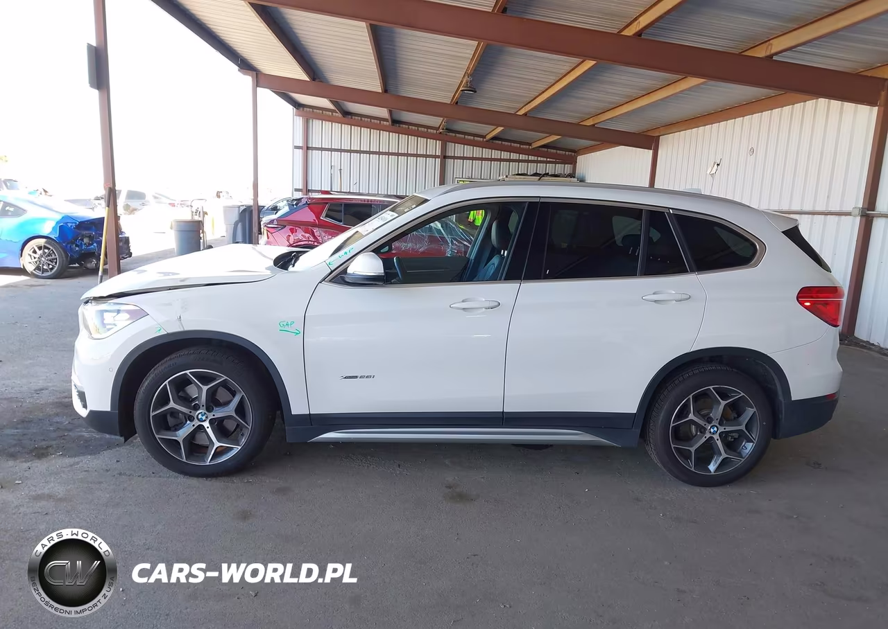 2016 BMW X1 xDrive28I VIN:WBXHT3C38GP885053 - 14