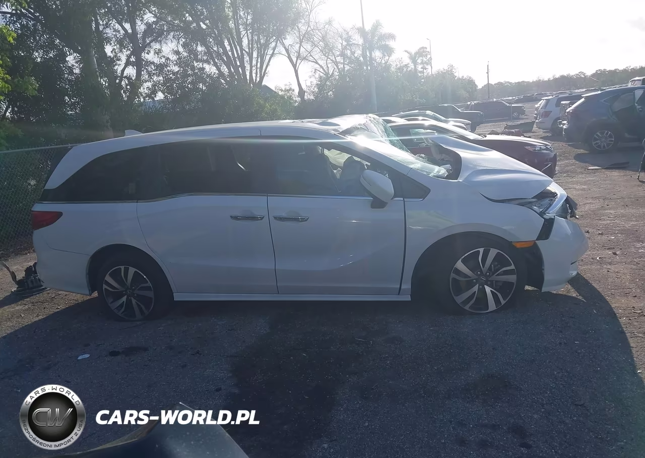2024 Honda Odyssey Touring VIN:5FNRL6H84RB067355 - 13