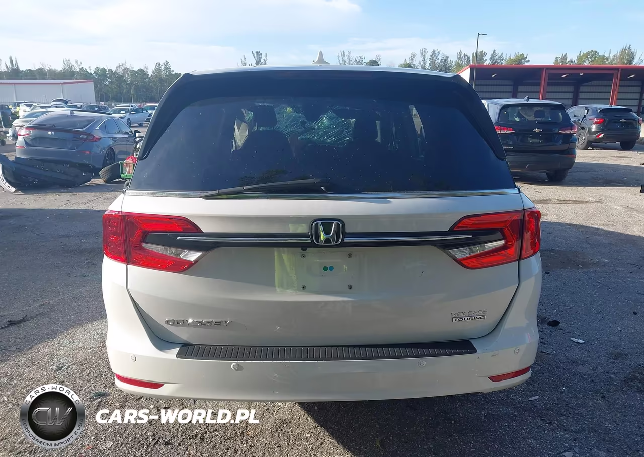 2024 Honda Odyssey Touring VIN:5FNRL6H84RB067355 - 16