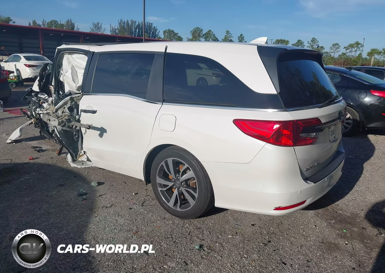 2024 Honda Odyssey Touring VIN:5FNRL6H84RB067355 - 3