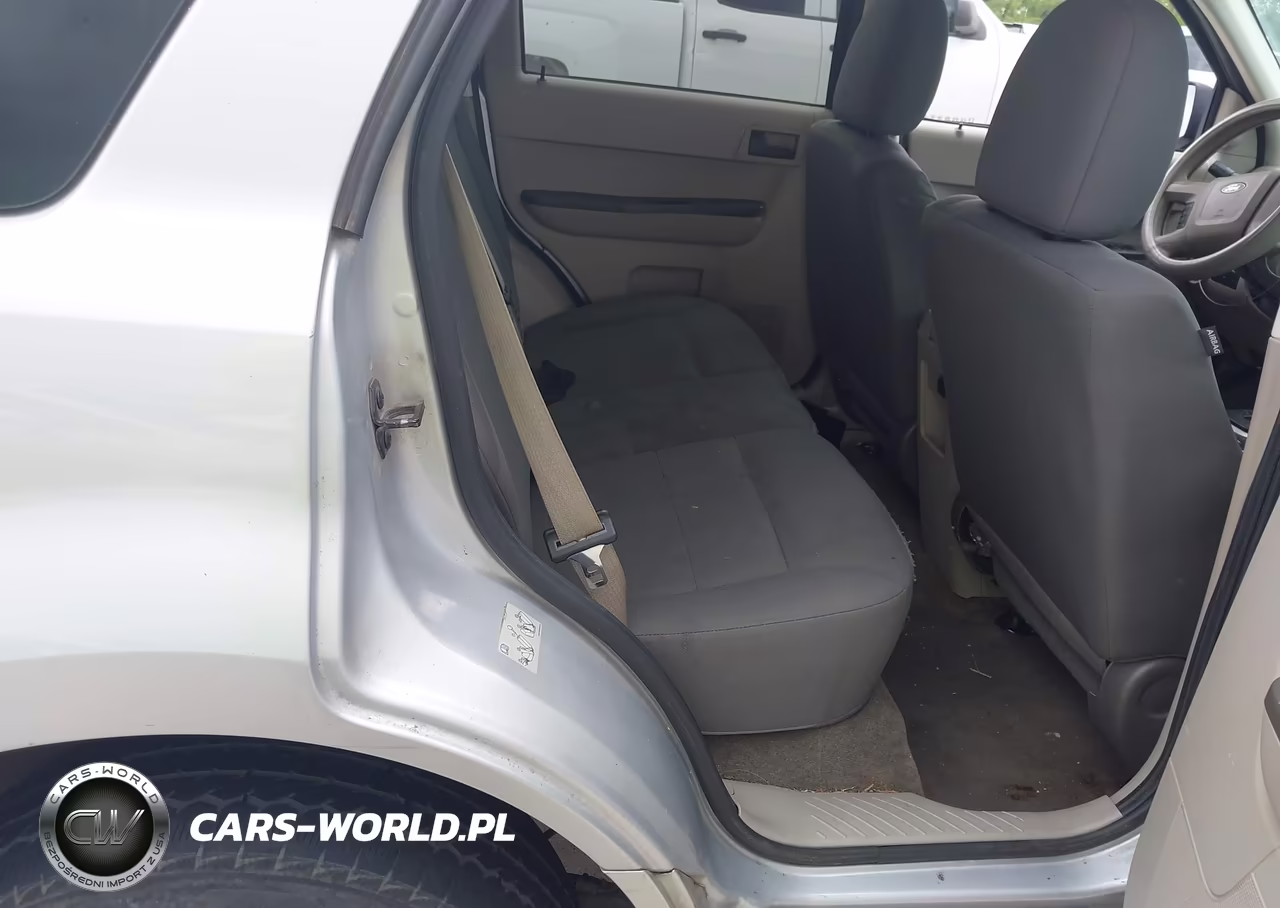 2011 Ford Escape Xls VIN:1FMCU0C77BKC43253 - 8