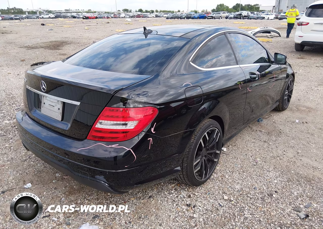 2015 Mercedes-Benz C 250 VIN:WDDGJ4HB2FG400804 - 4