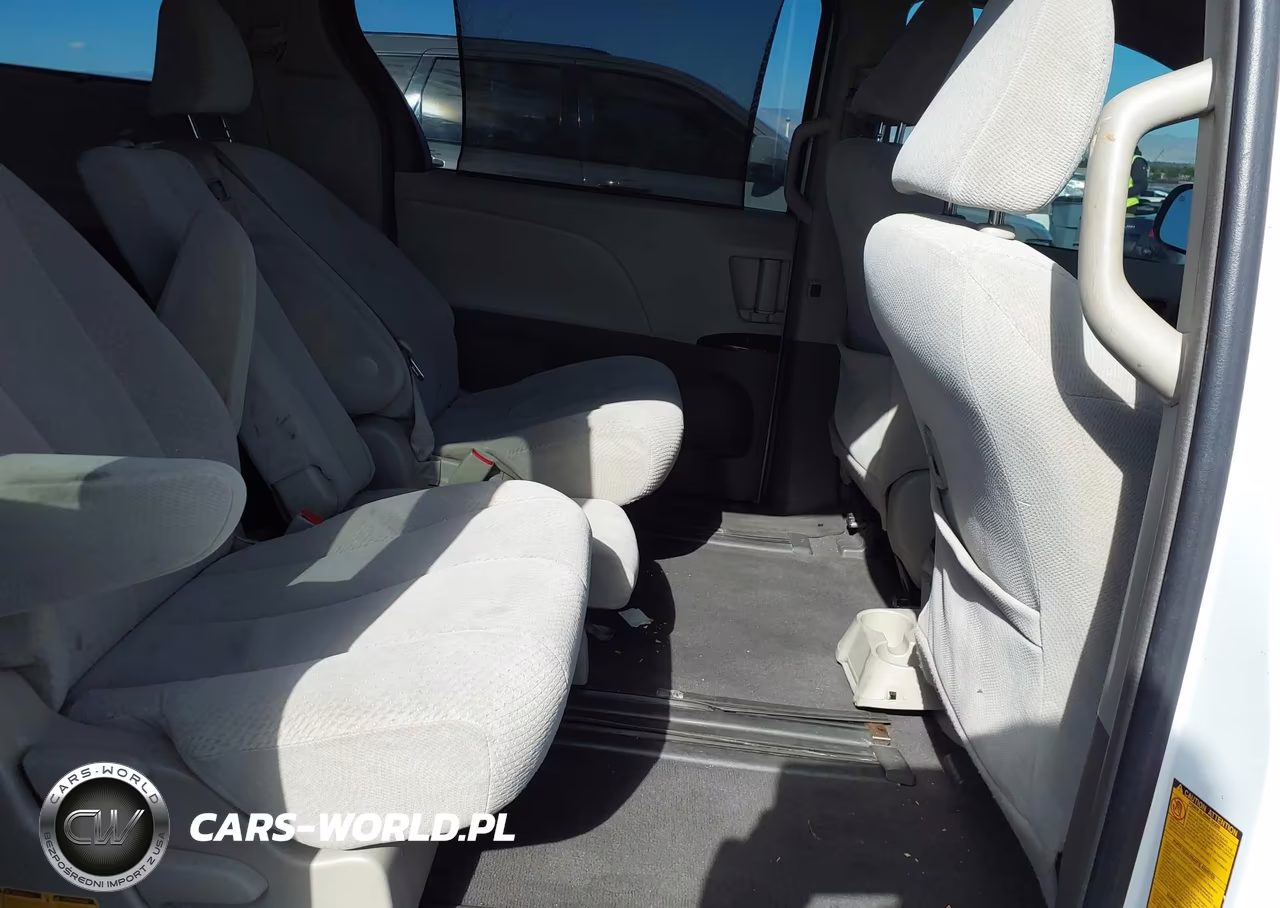 2011 Toyota Sienna Le V6 VIN:5TDKK3DC3BS046768 - 8
