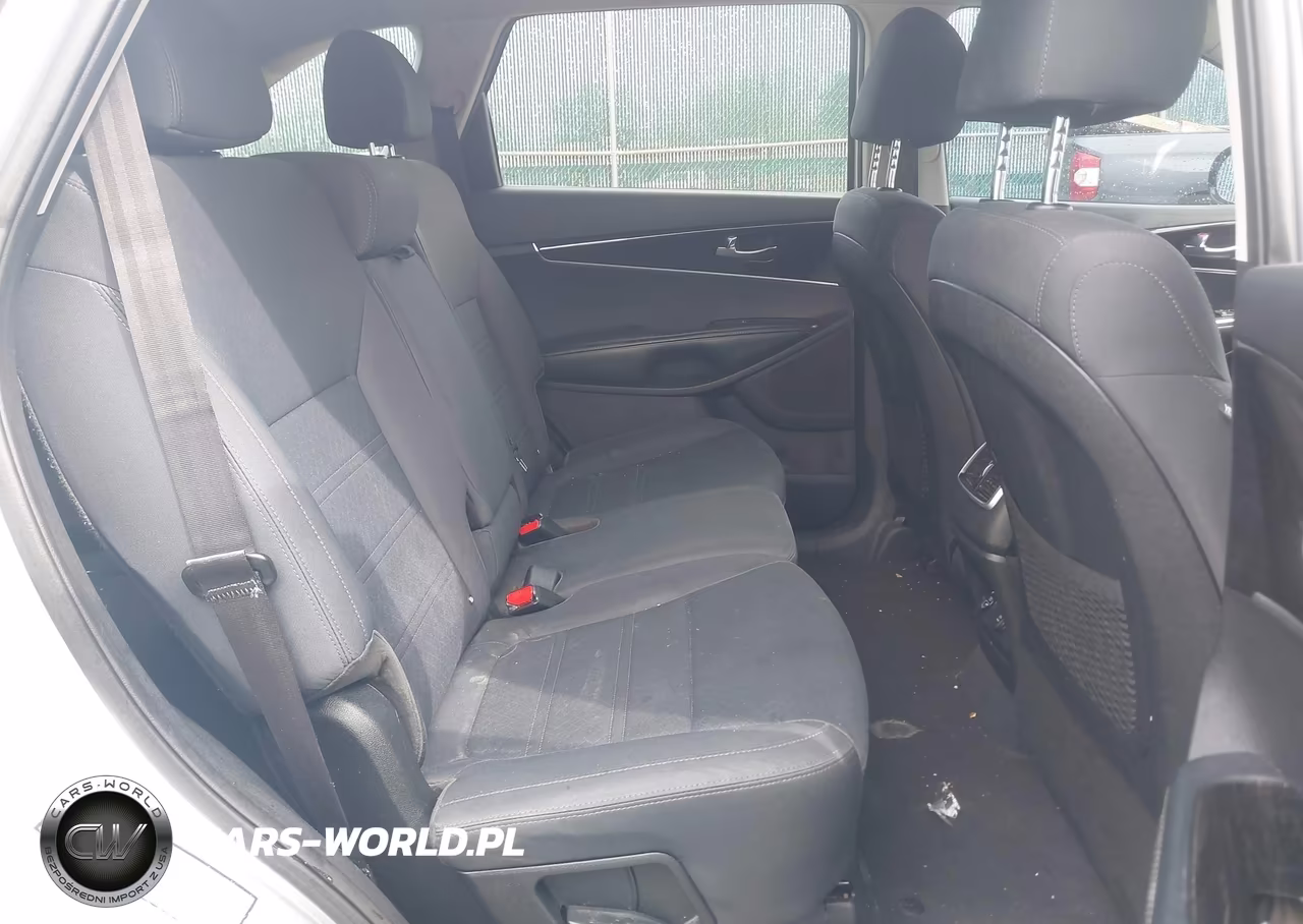 2020 Kia Sorento 3.3L Lx VIN:5XYPG4A59LG621800 - 8