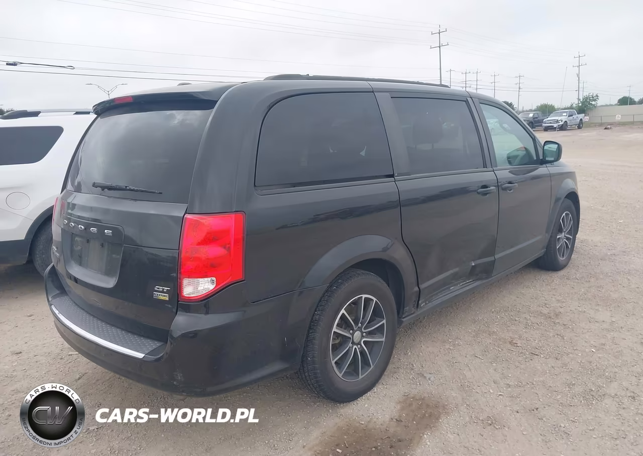 2018 Dodge Grand Caravan Gt VIN:2C4RDGEG2JR284314 - 4