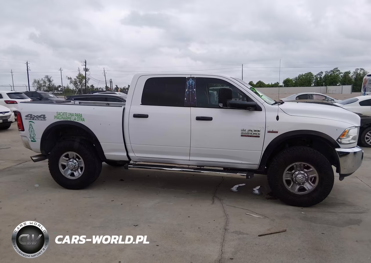 2018 Ram 2500 Tradesman 4X4 6'4 Box VIN:3C6UR5CJ8JG155960 - 13