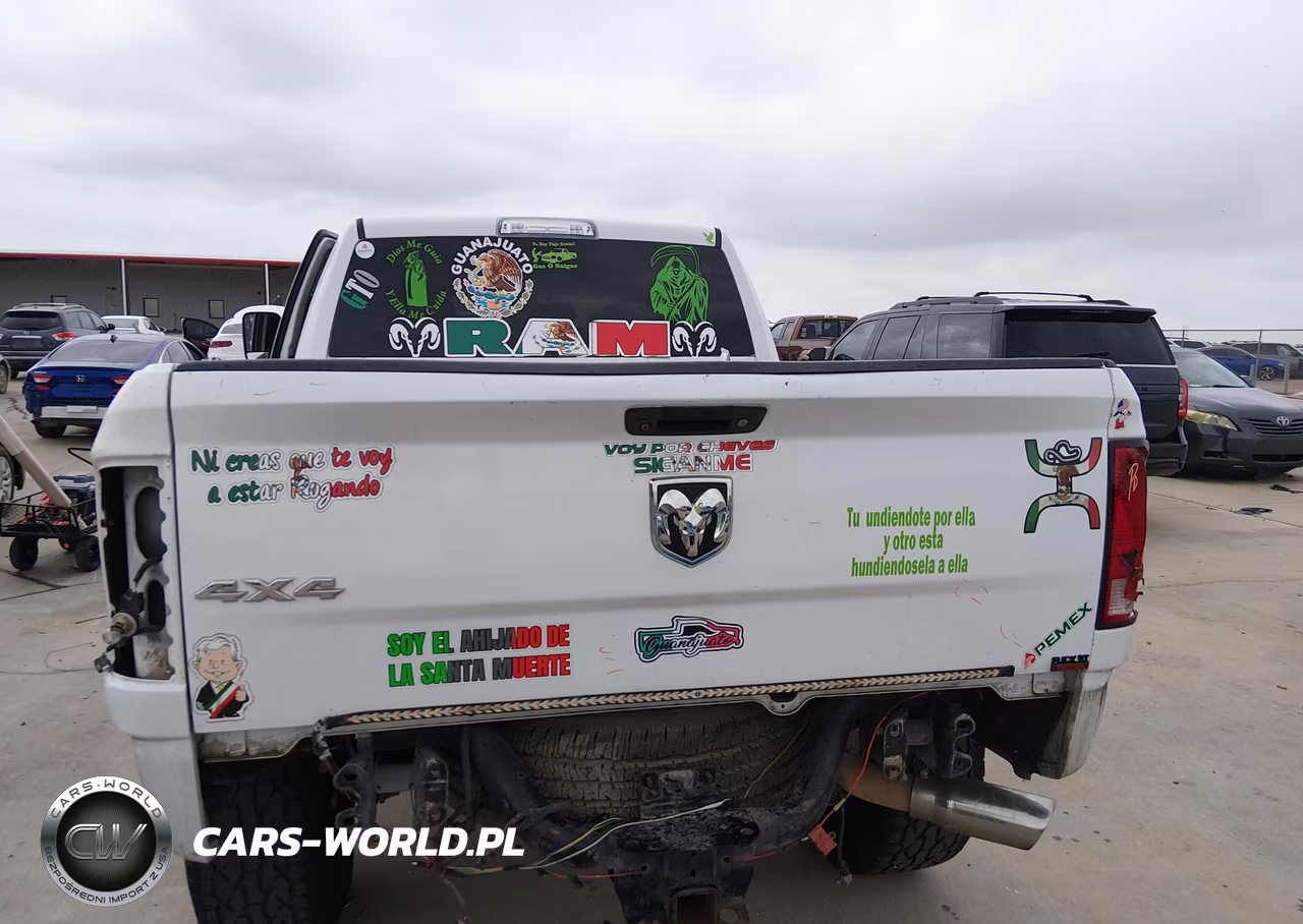 2018 Ram 2500 Tradesman 4X4 6'4 Box VIN:3C6UR5CJ8JG155960 - 16