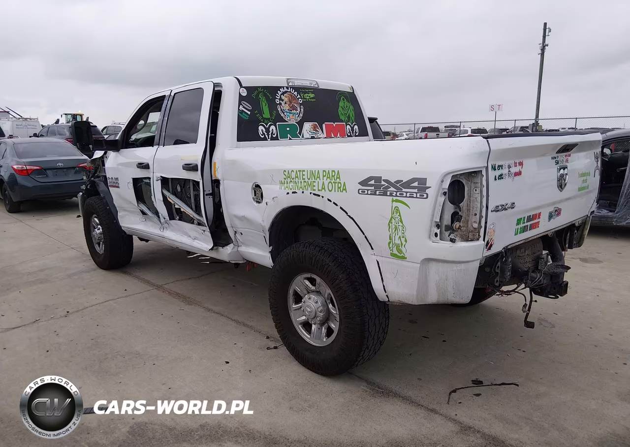 2018 Ram 2500 Tradesman 4X4 6'4 Box VIN:3C6UR5CJ8JG155960 - 3