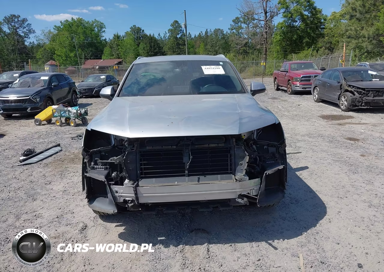 2018 Audi Q7 3.0T Premium VIN:WA1LAAF71JD051662 - 13