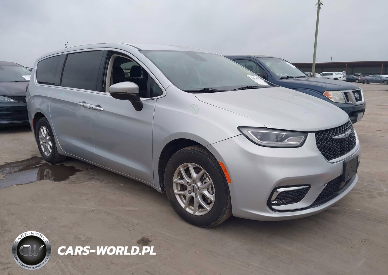 2023 Chrysler Pacifica Touring L