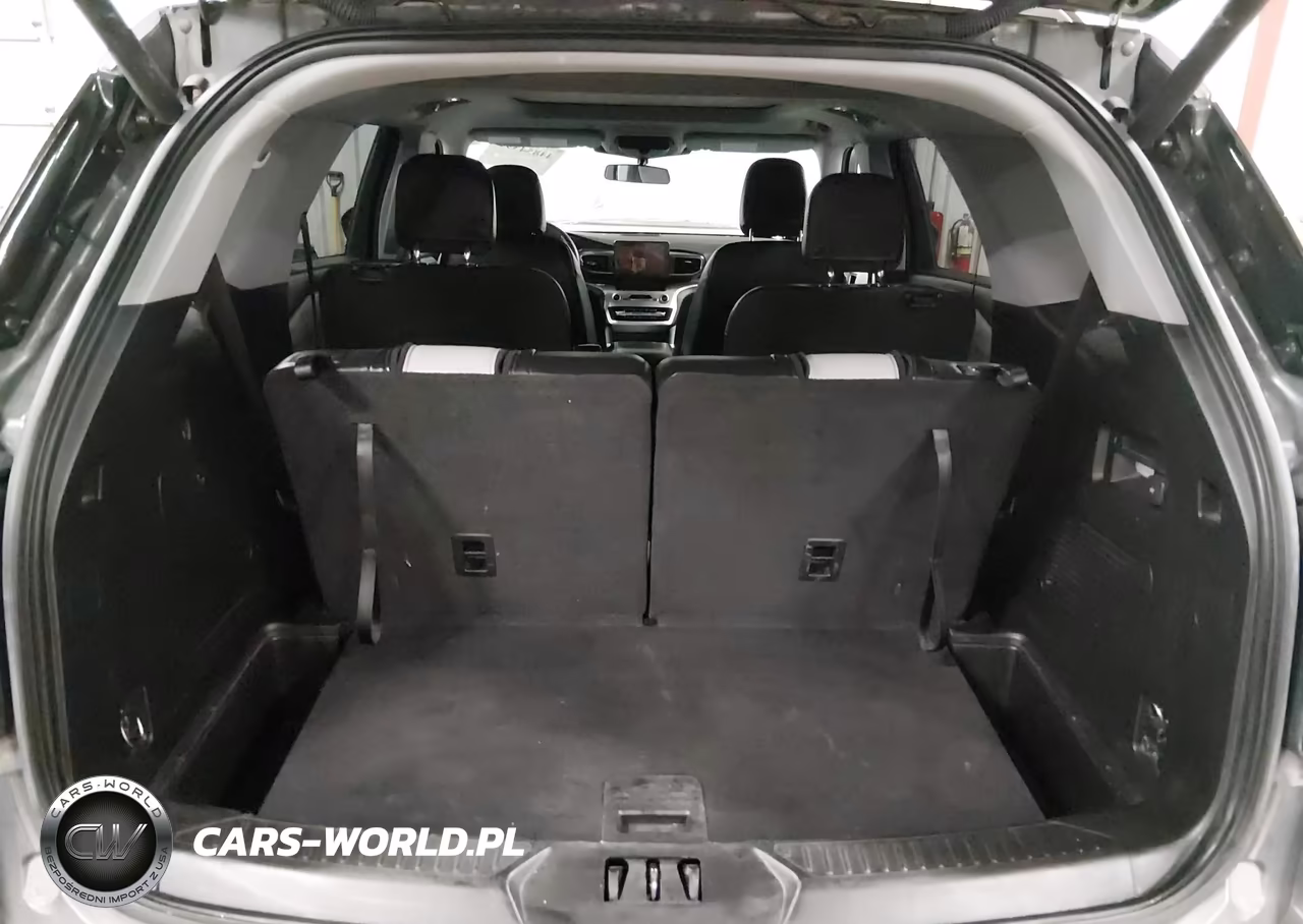 2021 Ford Explorer Xlt VIN:1FMSK8DH7MGA94176 - 18