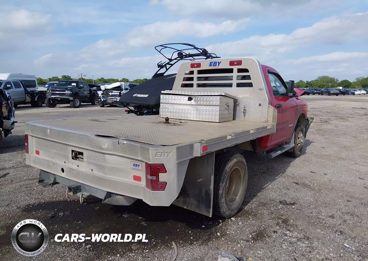2019 Ram 3500 Chassis Tradesman-Slt VIN:3C7WRTAL2KG693469 - 4