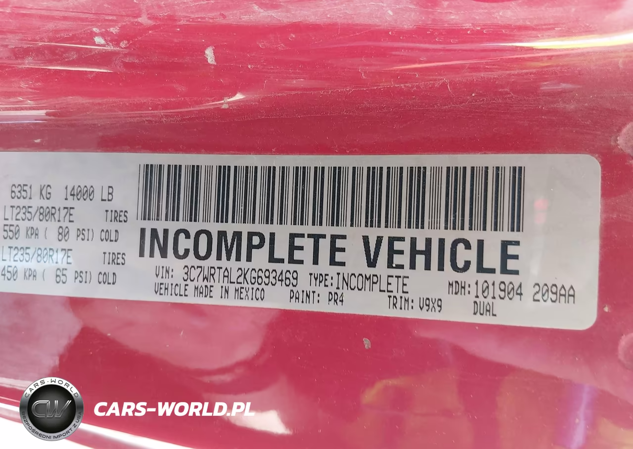 2019 Ram 3500 Chassis Tradesman-Slt VIN:3C7WRTAL2KG693469 - 9