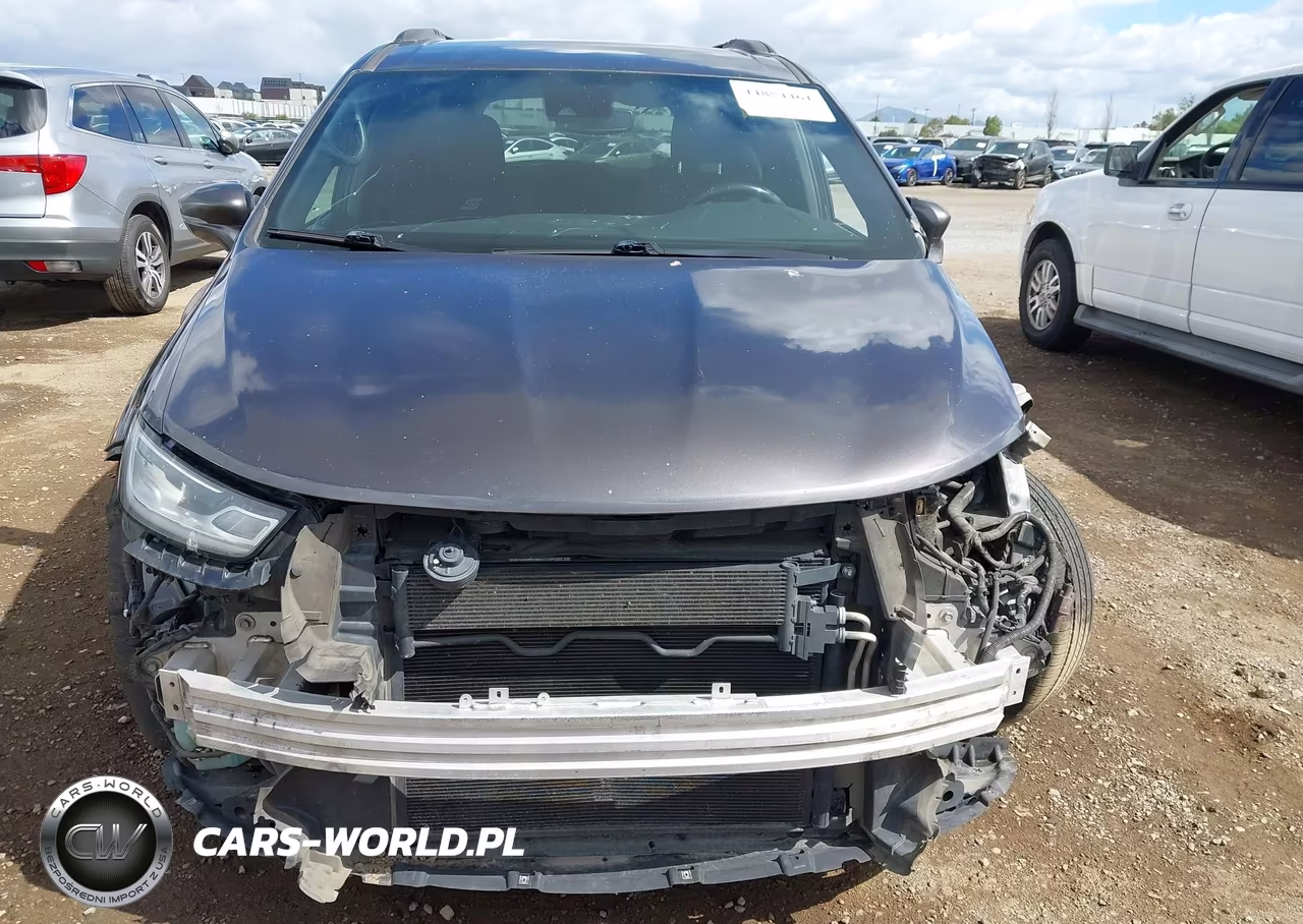 2021 Chrysler Pacifica Touring VIN:2C4RC1FG2MR608123 - 12