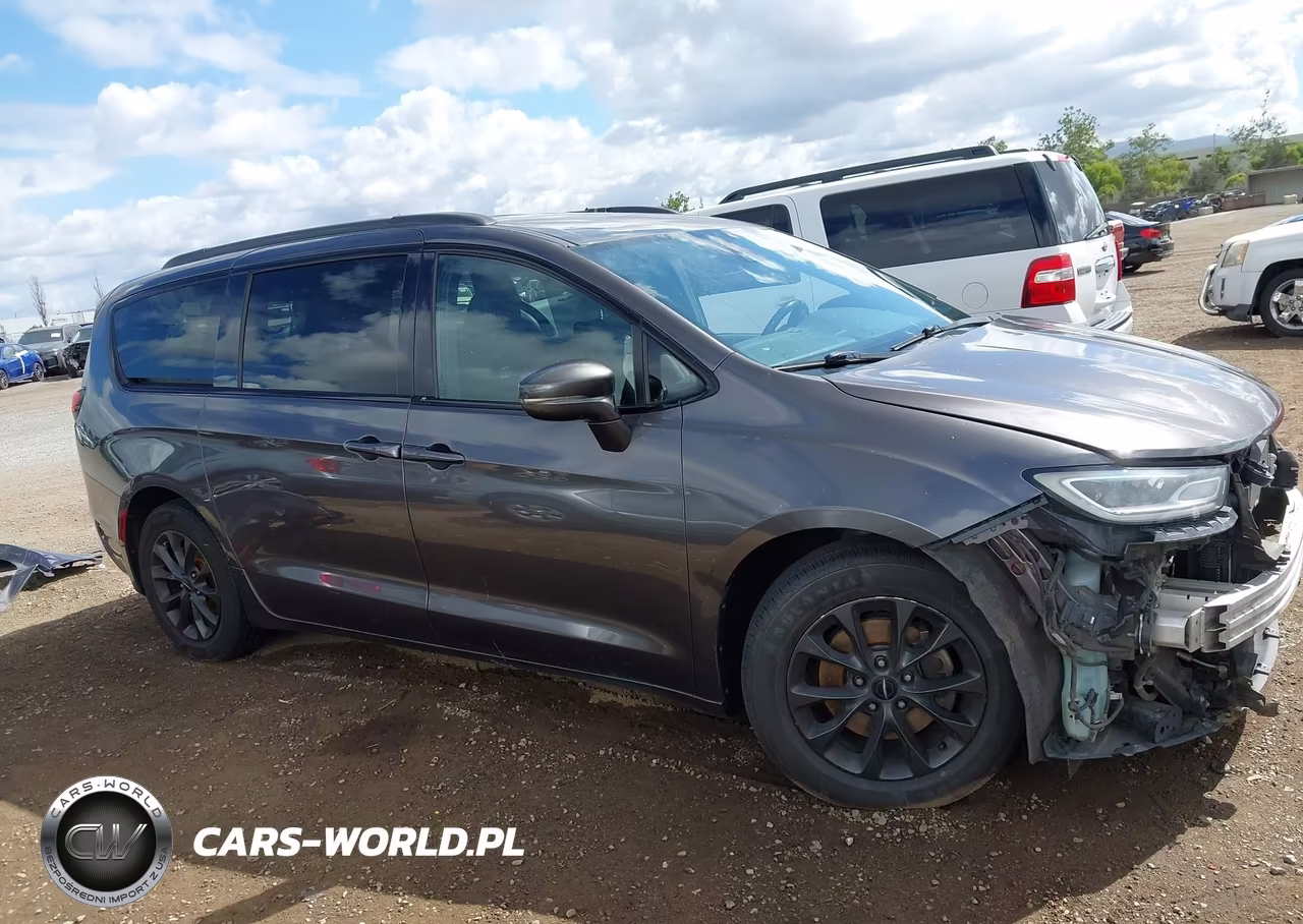 2021 Chrysler Pacifica Touring VIN:2C4RC1FG2MR608123 - 13