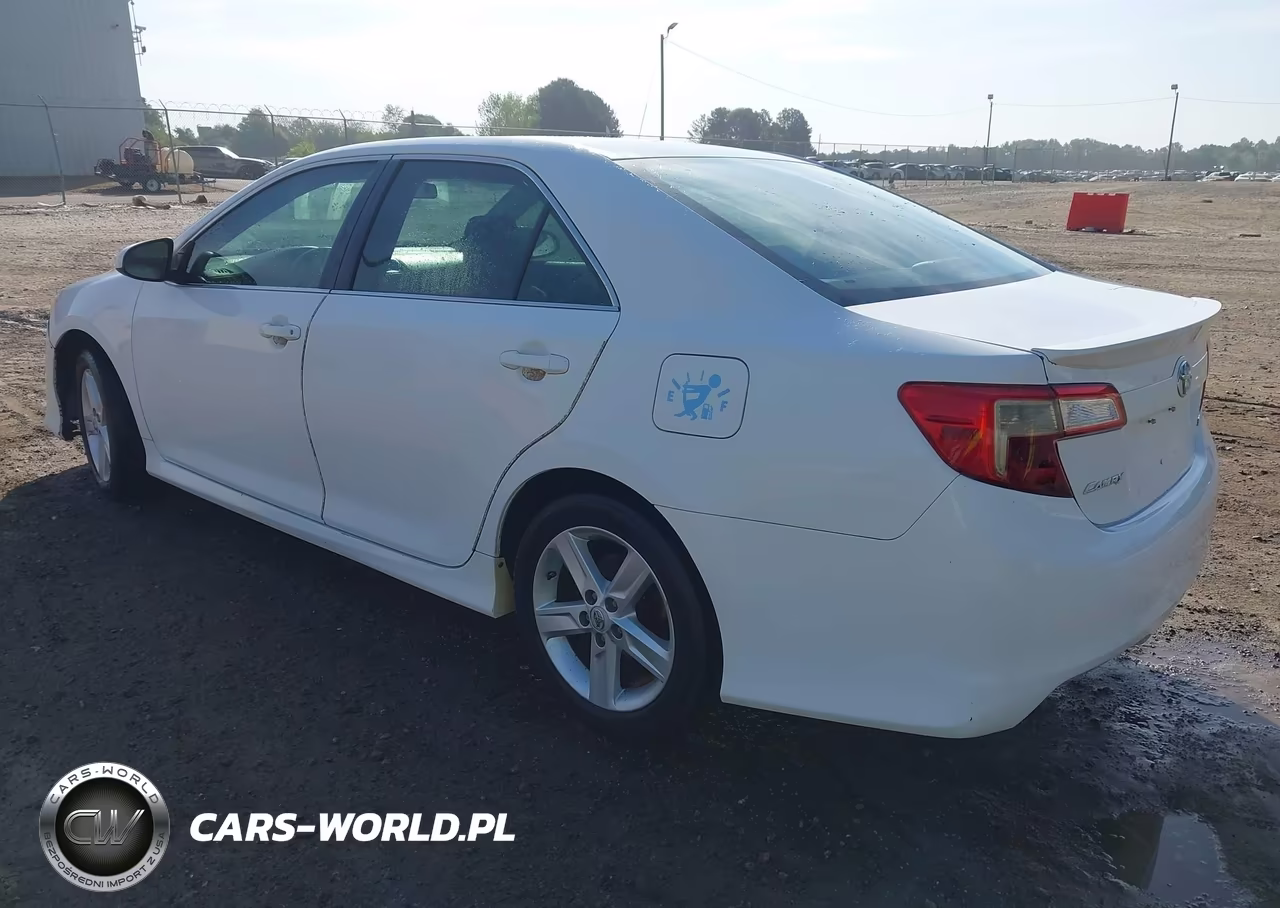 2013 Toyota Camry Se VIN:4T1BF1FK5DU693518 - 3