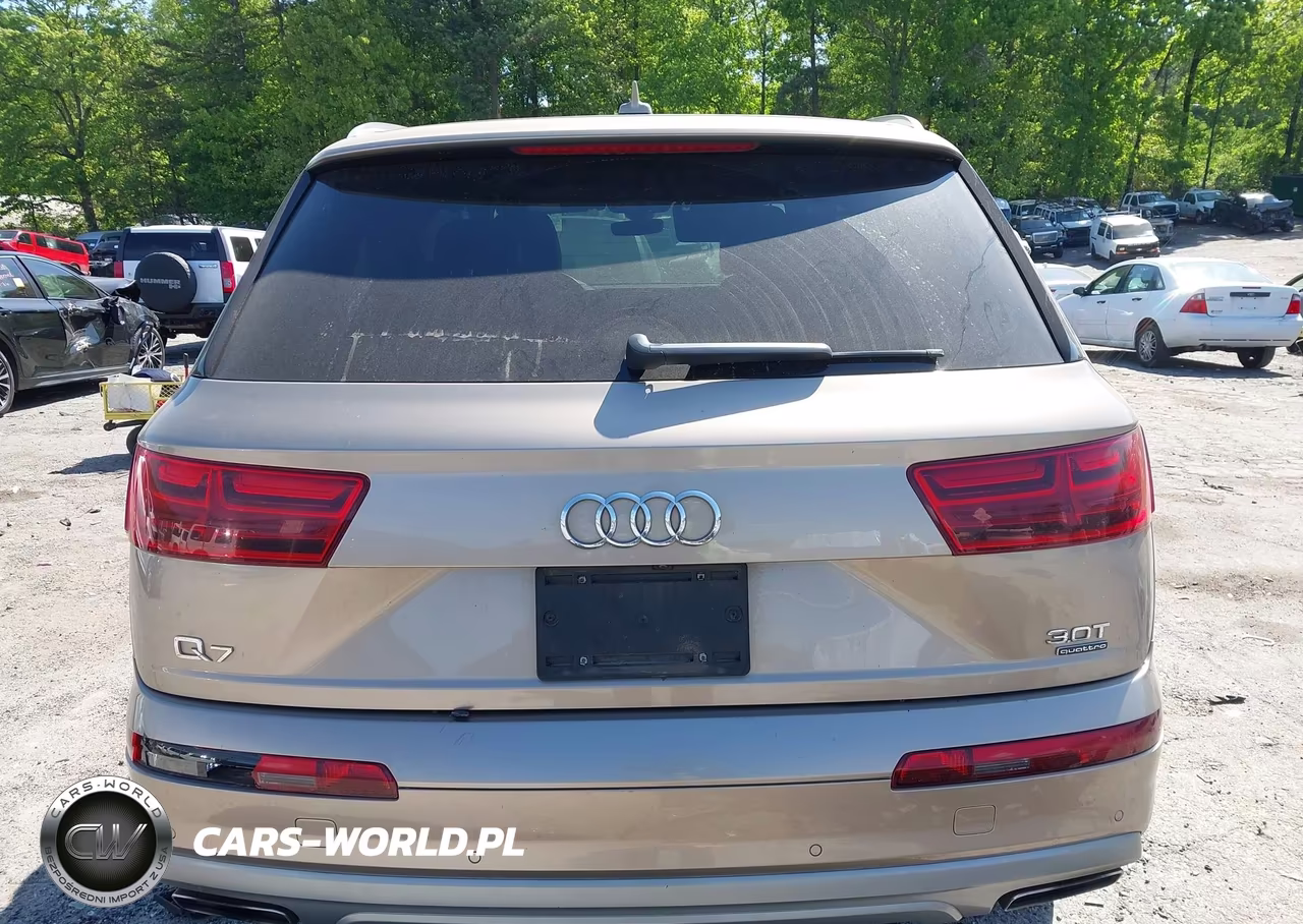 2018 Audi Q7 3.0T Premium VIN:WA1VAAF78JD049867 - 15