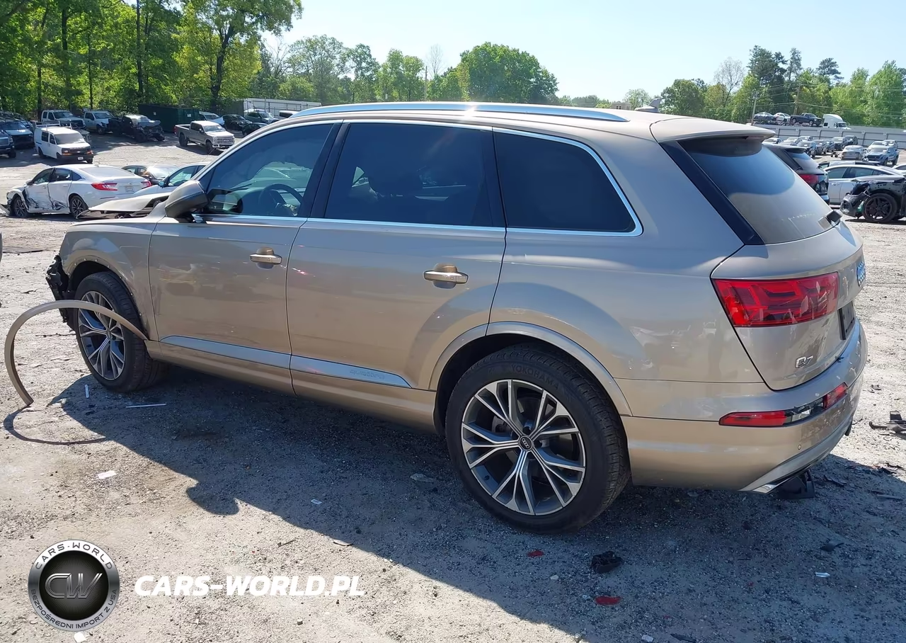 2018 Audi Q7 3.0T Premium VIN:WA1VAAF78JD049867 - 3