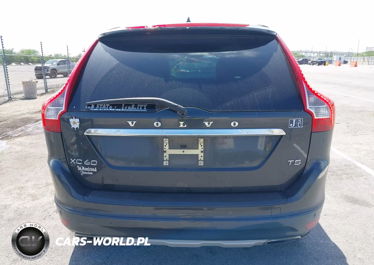 2016 Volvo Xc60 T5 Drive-E Premier VIN:YV440MDK6G2802312 - 16