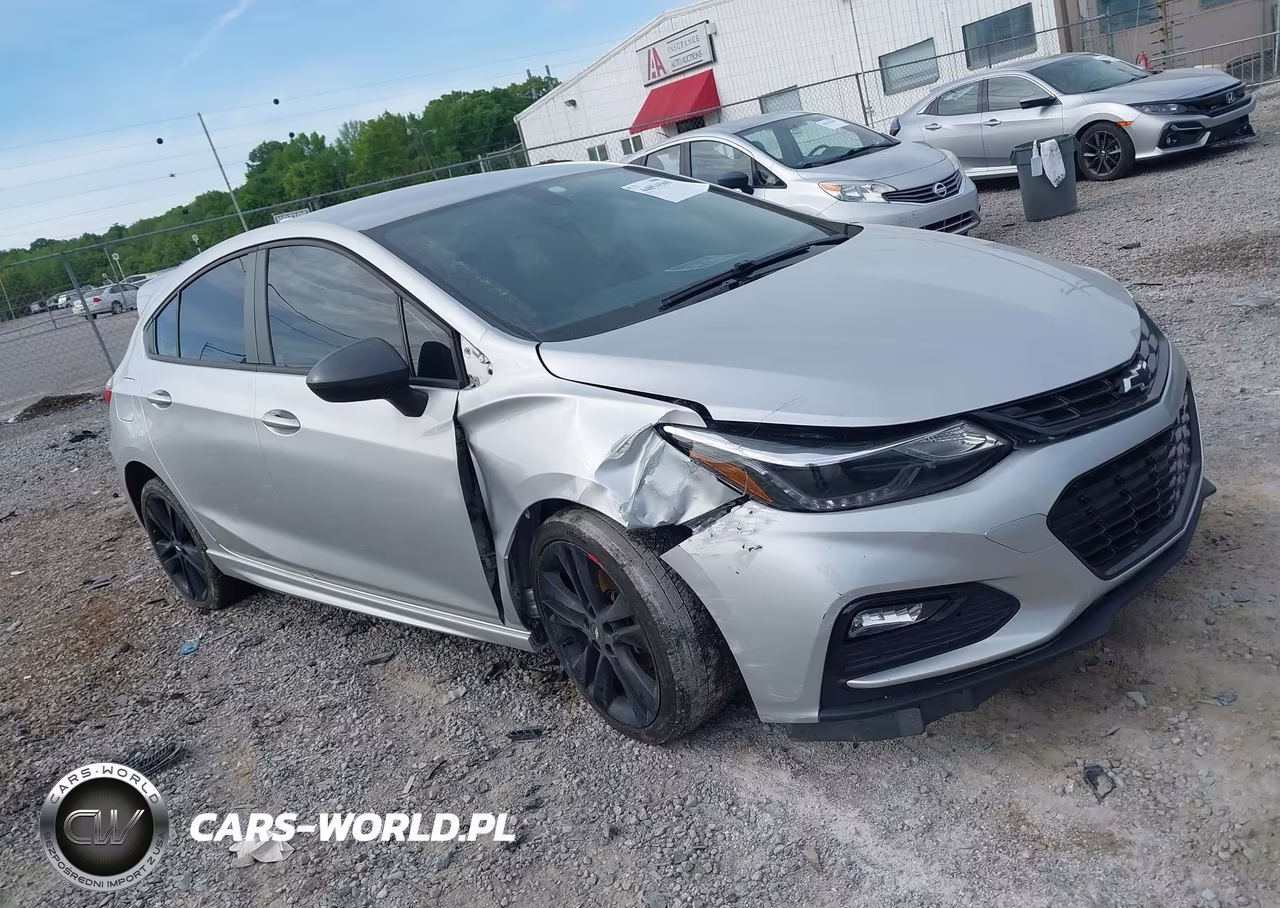 2018 Chevrolet Cruze Lt Auto – zdjęcie 1 z 18
