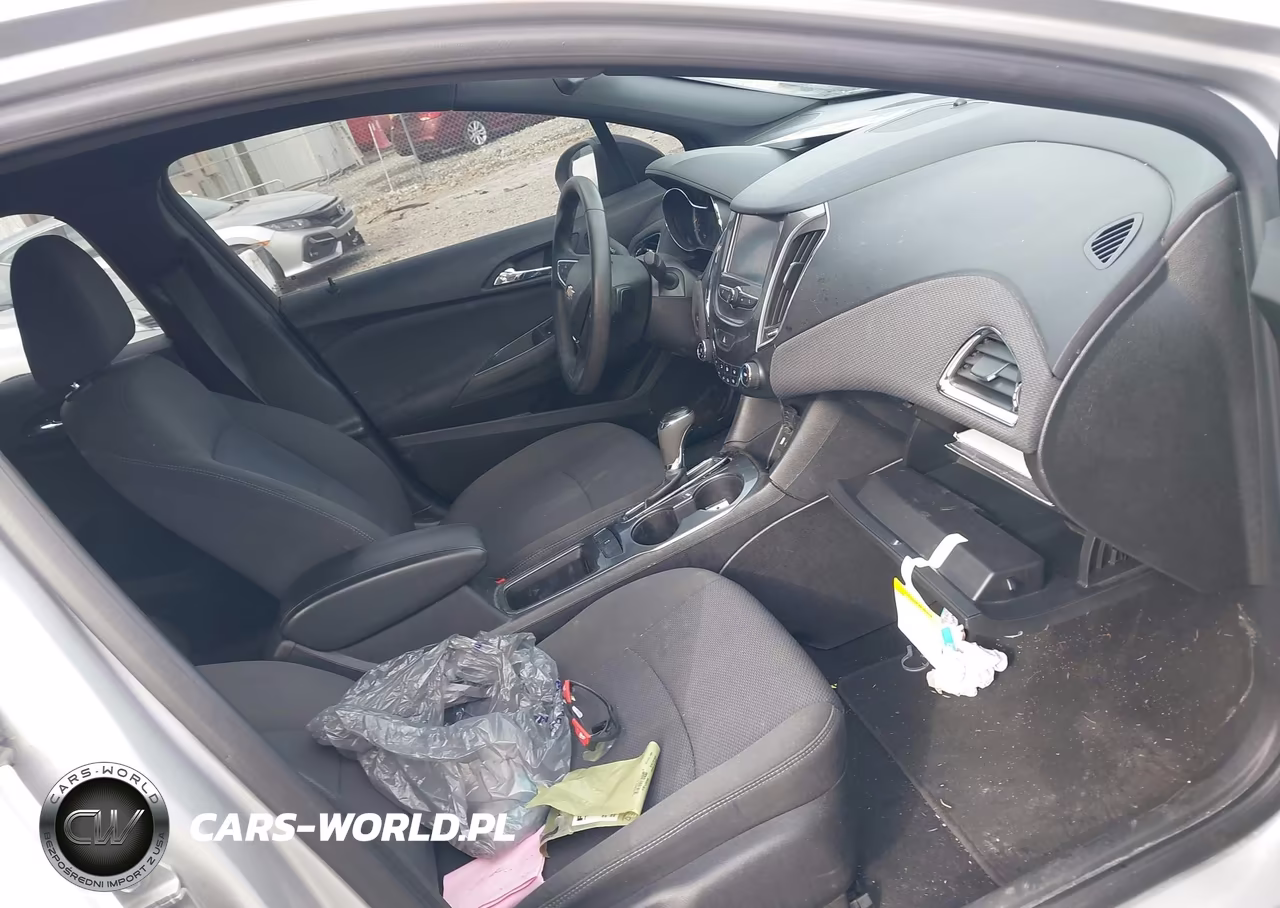 2018 Chevrolet Cruze Lt Auto VIN:3G1BE6SM7JS516193 - 5