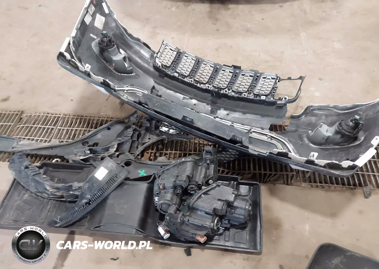 2020 Jeep Grand Cherokee Altitude 4X4 VIN:1C4RJFAG6LC171325 - 12