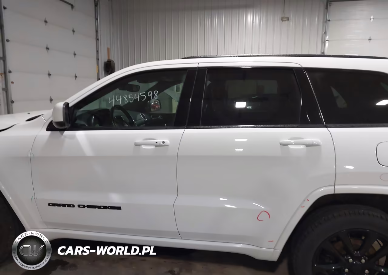 2020 Jeep Grand Cherokee Altitude 4X4 VIN:1C4RJFAG6LC171325 - 15