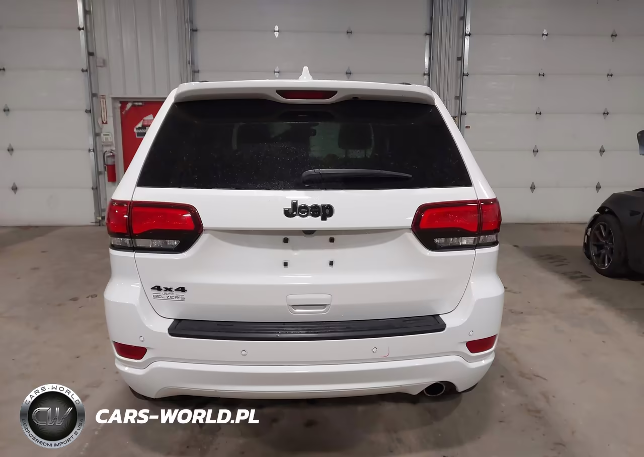 2020 Jeep Grand Cherokee Altitude 4X4 VIN:1C4RJFAG6LC171325 - 17