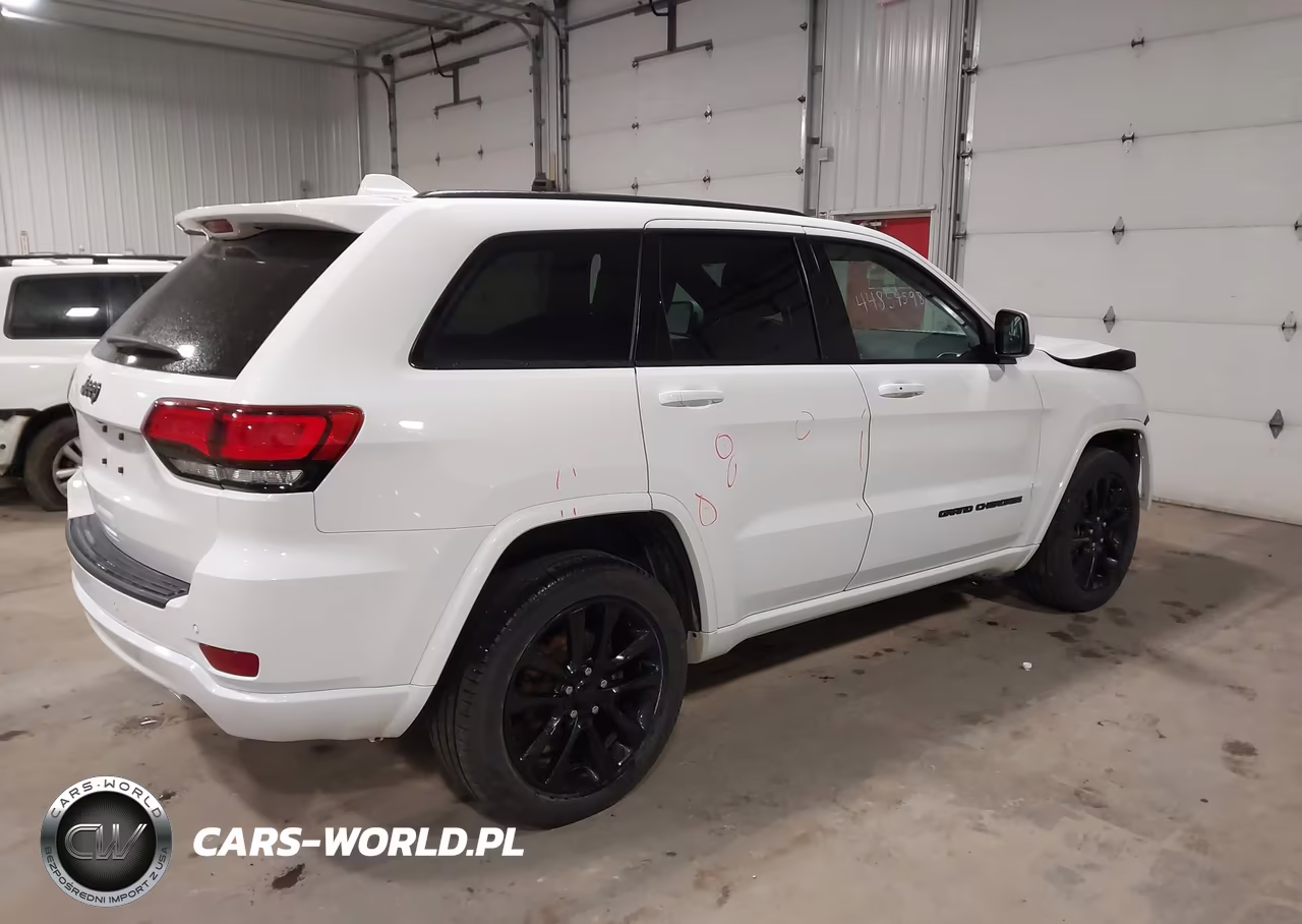 2020 Jeep Grand Cherokee Altitude 4X4 VIN:1C4RJFAG6LC171325 - 4