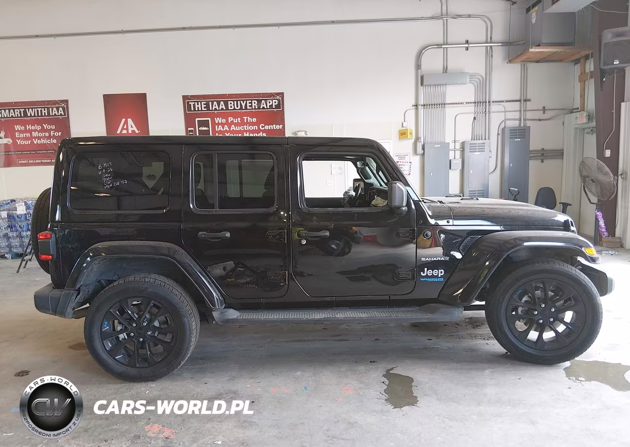 2022 Jeep Wrangler 4Xe Unlimited Sahara 4X4 VIN:1C4JJXP62NW208728 - 13