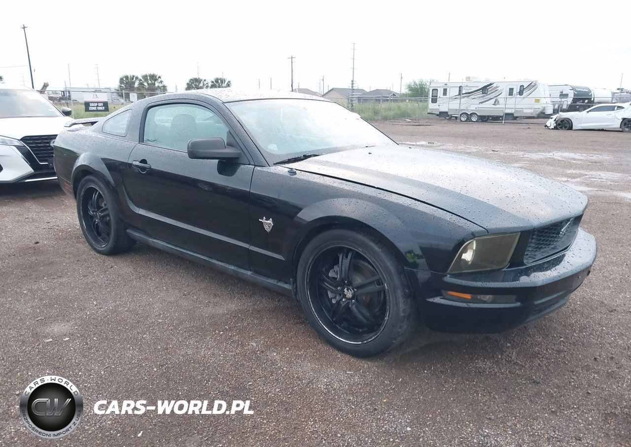 2009 Ford Mustang V6-V6 Premium