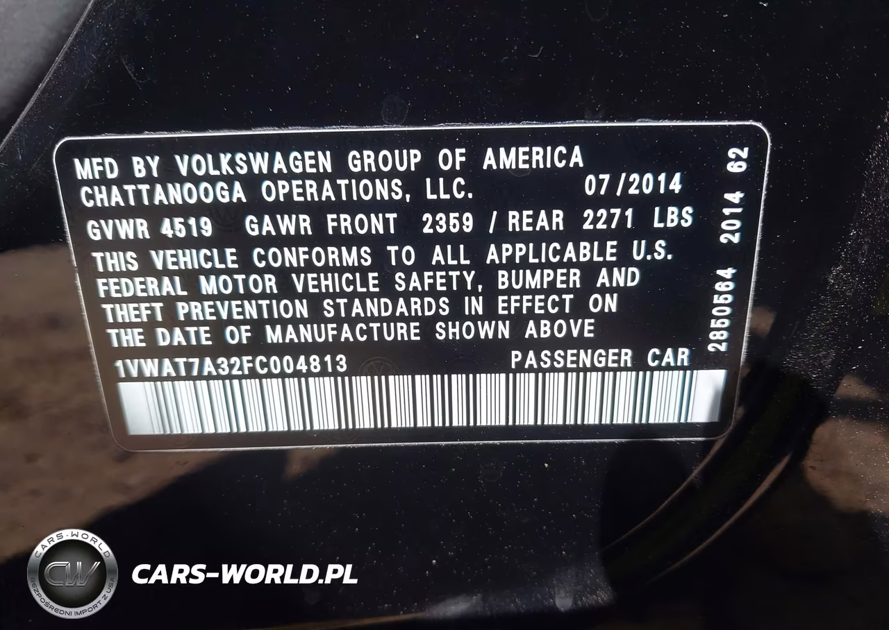 2015 Volkswagen Passat 1.8T Wolfsburg Edition VIN:1VWAT7A32FC004813 - 9