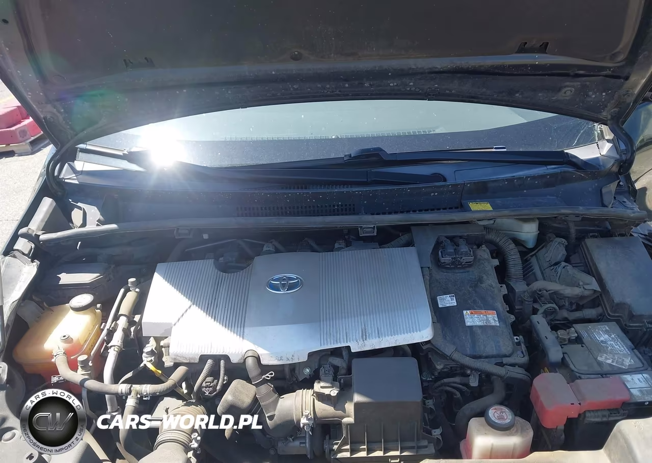 2018 Toyota Prius Two VIN:JTDKBRFU8J3604350 - 10
