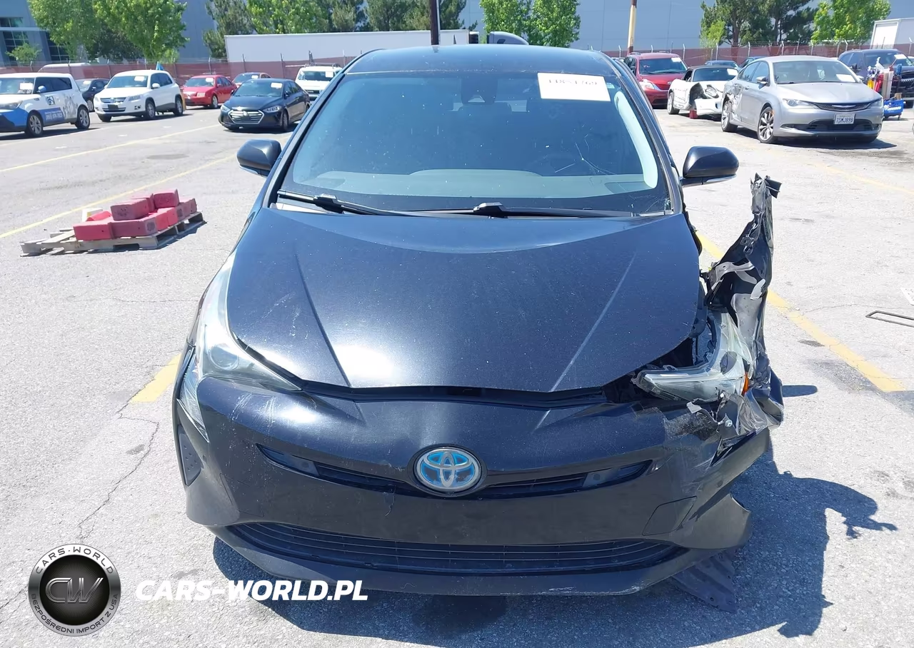 2018 Toyota Prius Two VIN:JTDKBRFU8J3604350 - 13