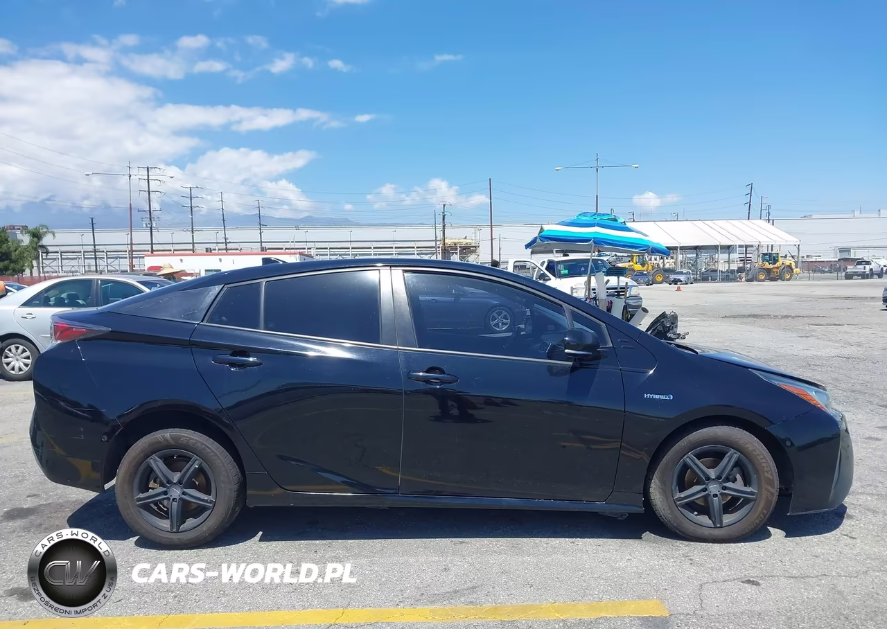 2018 Toyota Prius Two VIN:JTDKBRFU8J3604350 - 14
