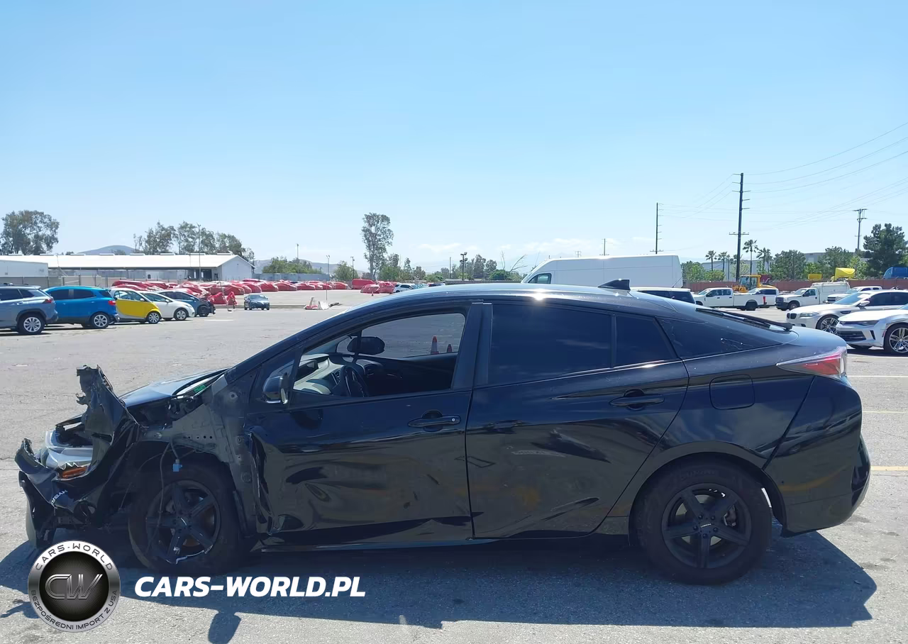 2018 Toyota Prius Two VIN:JTDKBRFU8J3604350 - 15