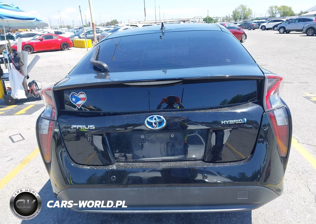 2018 Toyota Prius Two VIN:JTDKBRFU8J3604350 - 17